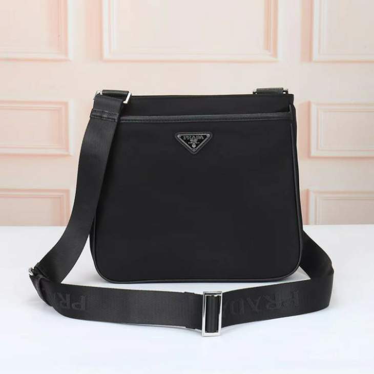 Picture of Prada Mens Bags _SKUfw185508846fw